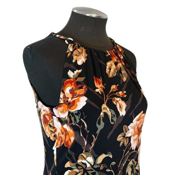 SOLD - White House Black Market - Sleeveless Floral Stretch Halter Shell Top - Picture 4 of 10